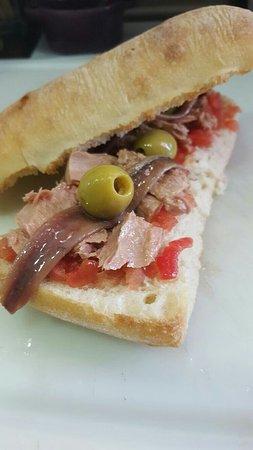 Cafeteria Taperia Plaza 5